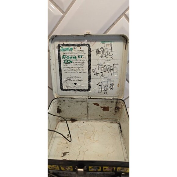 Vintage 1960s Yogi Bear & Friends Metal Lunchbox With Thermos - Picture 4 of 8